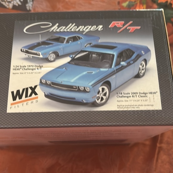 WIX Filters 70th Anniversary Die-Cast Collector Set Brand New - Picture 3 of 7